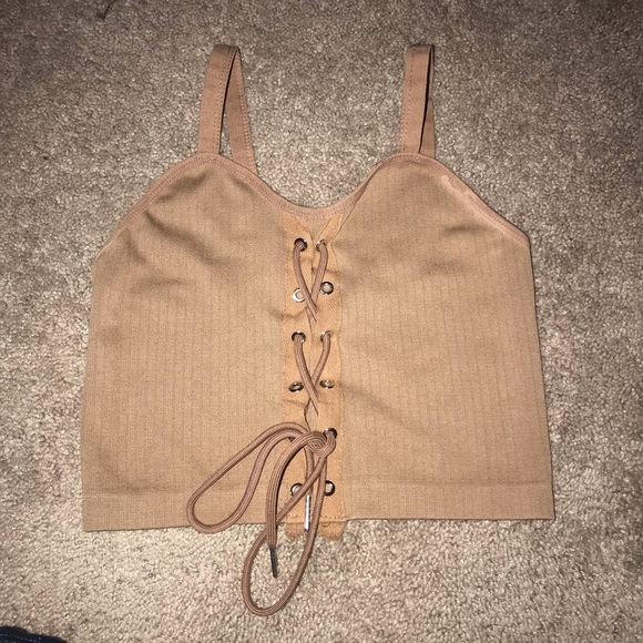 Tan colored crop tank ties in front - Picture 1 of 2